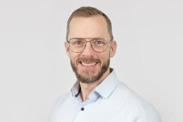 2026_ellmer_sascha_375x250